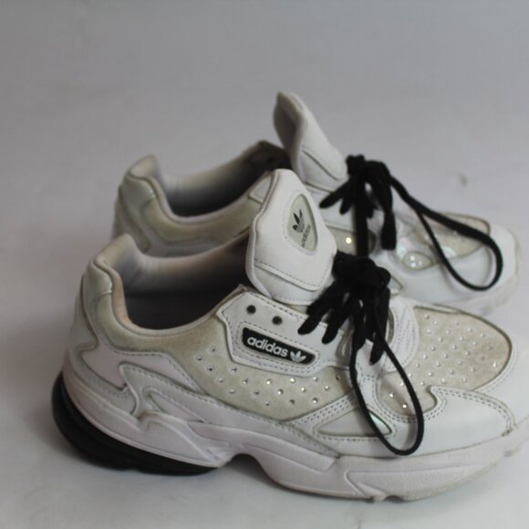 Women's Adidas Retro Fit Sneakers U.S. Size 6 - Preloved - Picture 12 of 16